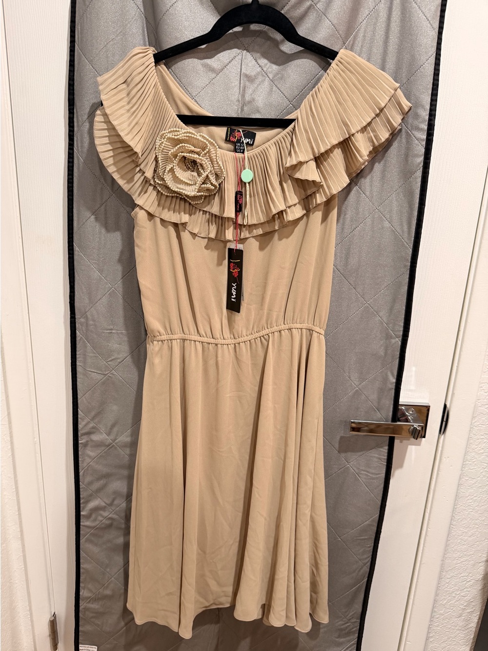Yumi Beige One-Shoulder Ruffle Dress with Floral Accent